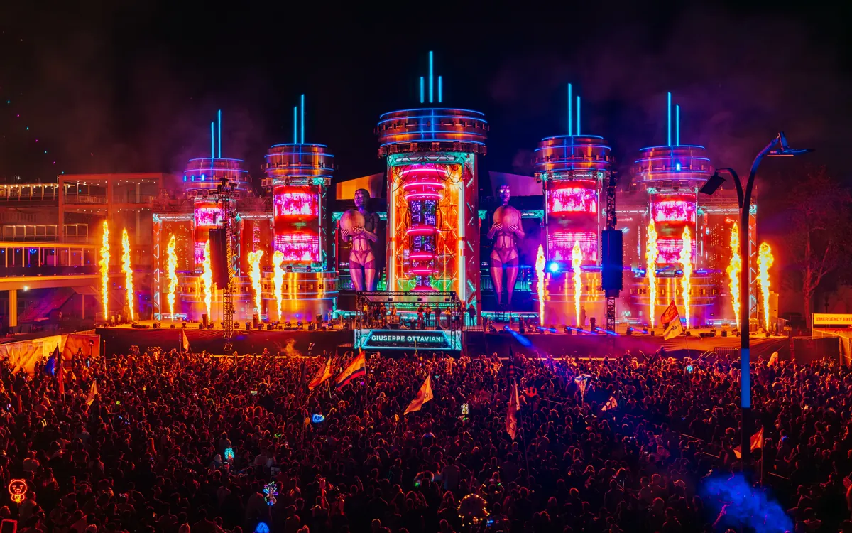 Dreamstate stages glowing across the Queen Mary waterfront at night